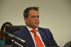 Glaycon Franco aprova importantes projetos que beneficiarão Minas Gerais