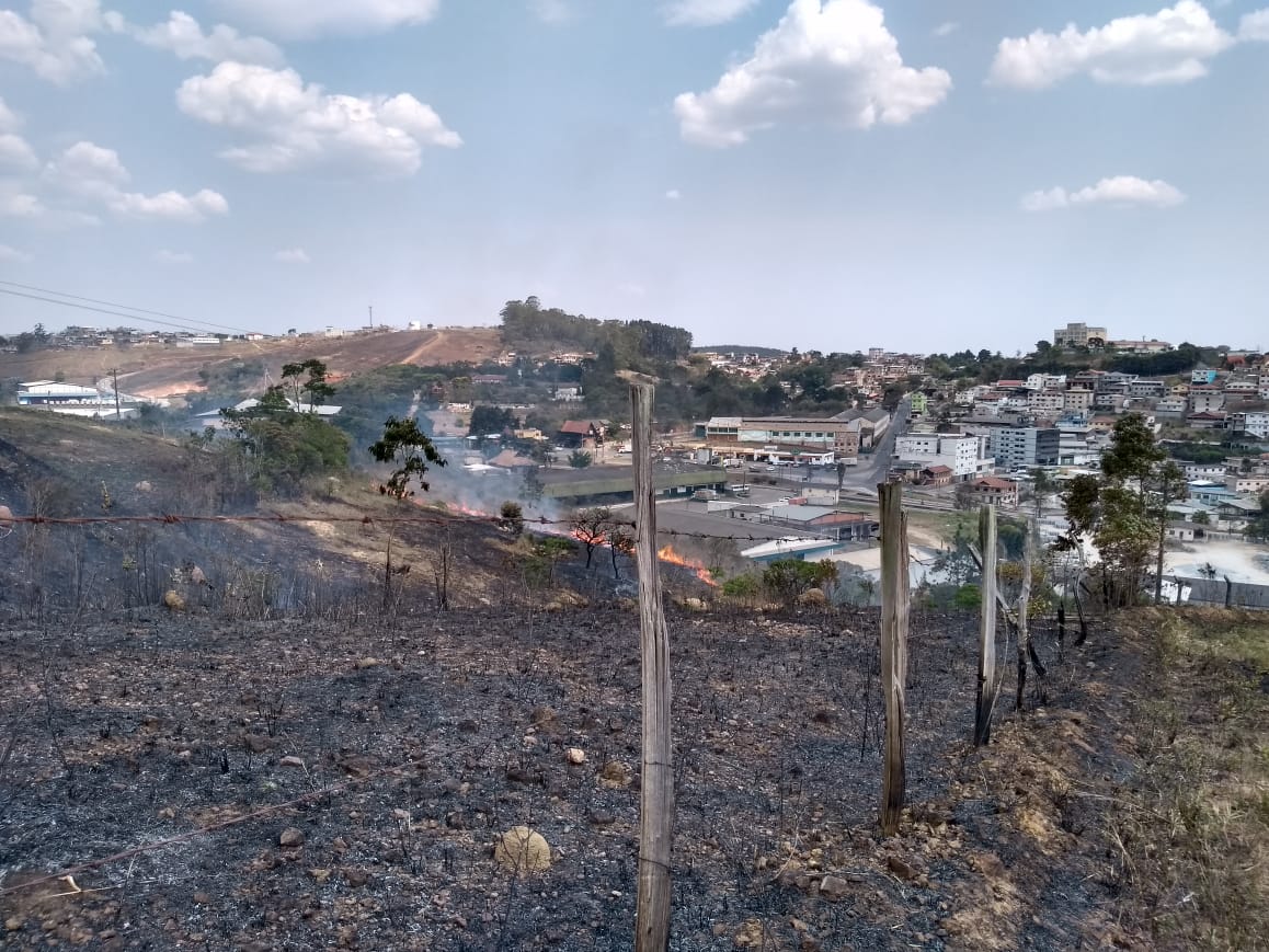 Incêndio em vegetação ameaçou Ceasa e Casa de Festas