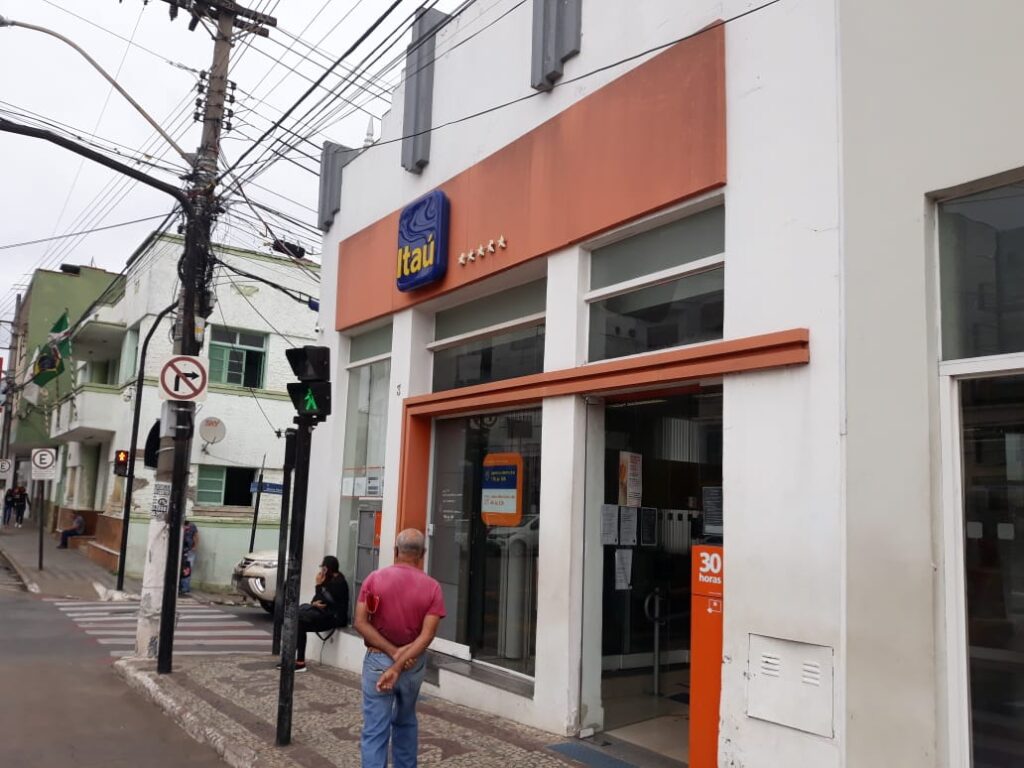 Itaú fechará uma de suas agências em Lafaiete