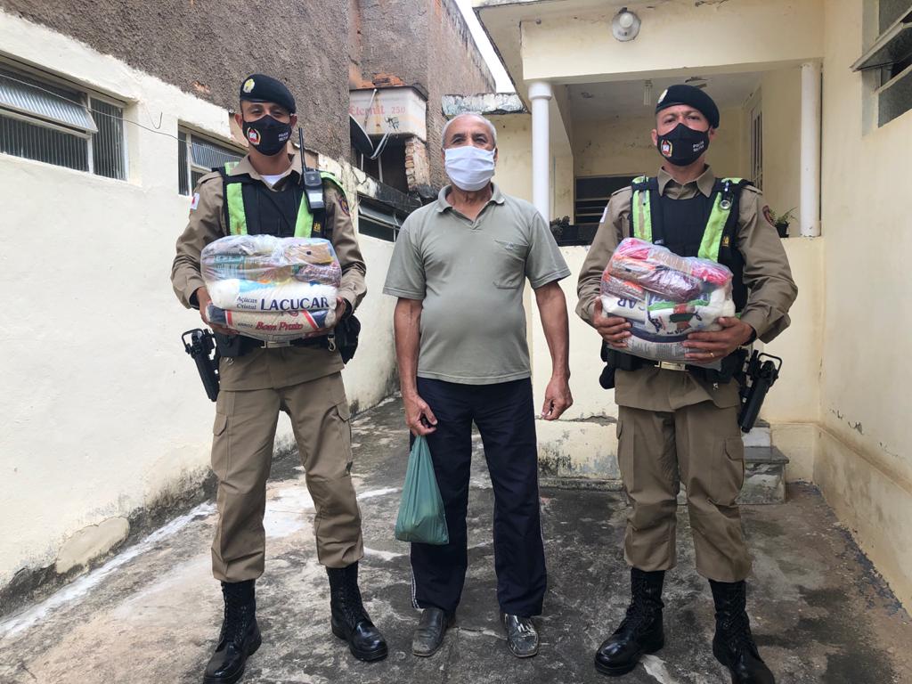 Polícia Militar realiza Ação Cívico Social e distribui cestas básicas em Lafaiete