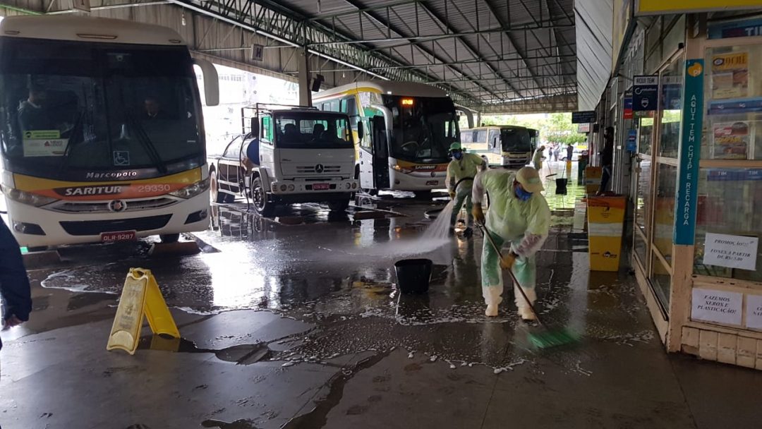 Terminal Rodoviário de Lafaiete passa por limpeza e desinfecção