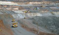 Consórcio recebe currículos para trabalho em mina da Vale, em Minas Gerais