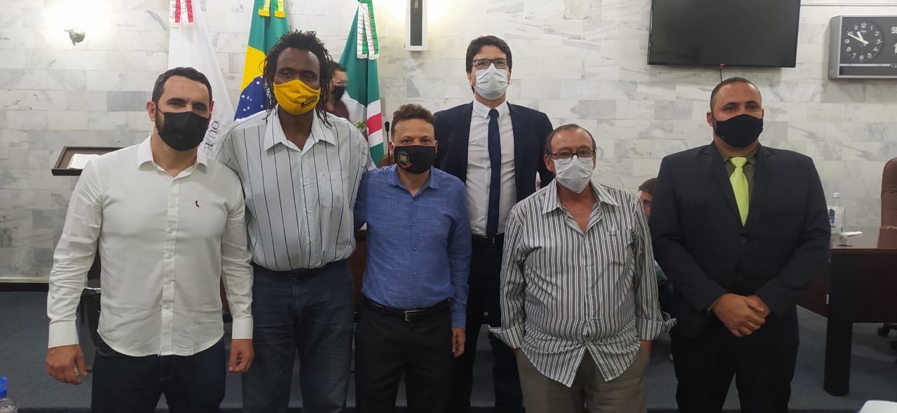 Legislativo lafaietense  rejeita abertura de comissão processante contra prefeito Mário Marcus