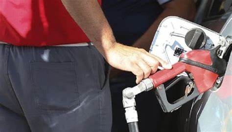 ICMS dos combustíveis é zerado e gasolina pode ser tabelada em R$ 5