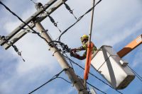 Cemig lança concurso para eletricista de redes de distribuição