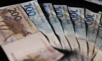 Governo quer subir valor do salário mínimo para R$ 1.294