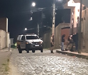 Militares continuam  com ações de prevenção a crimes violentos nos bairros Paulo Sexto,  Vila Resende  e São João