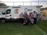 Castra móvel do CODAP, conquistado com recursos do deputado Glaycon Franco, percorre municípios realizando castrações gratuitas