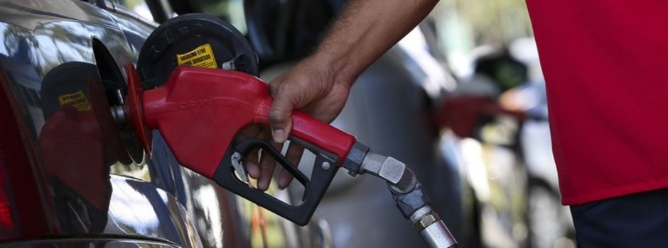 Governador anuncia redução de imposto sobre gasolina, energia elétrica e internet