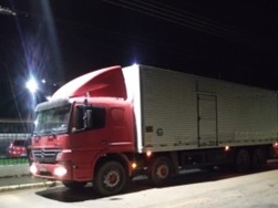 Polícia recupera caminhão e carga roubados em Buarque