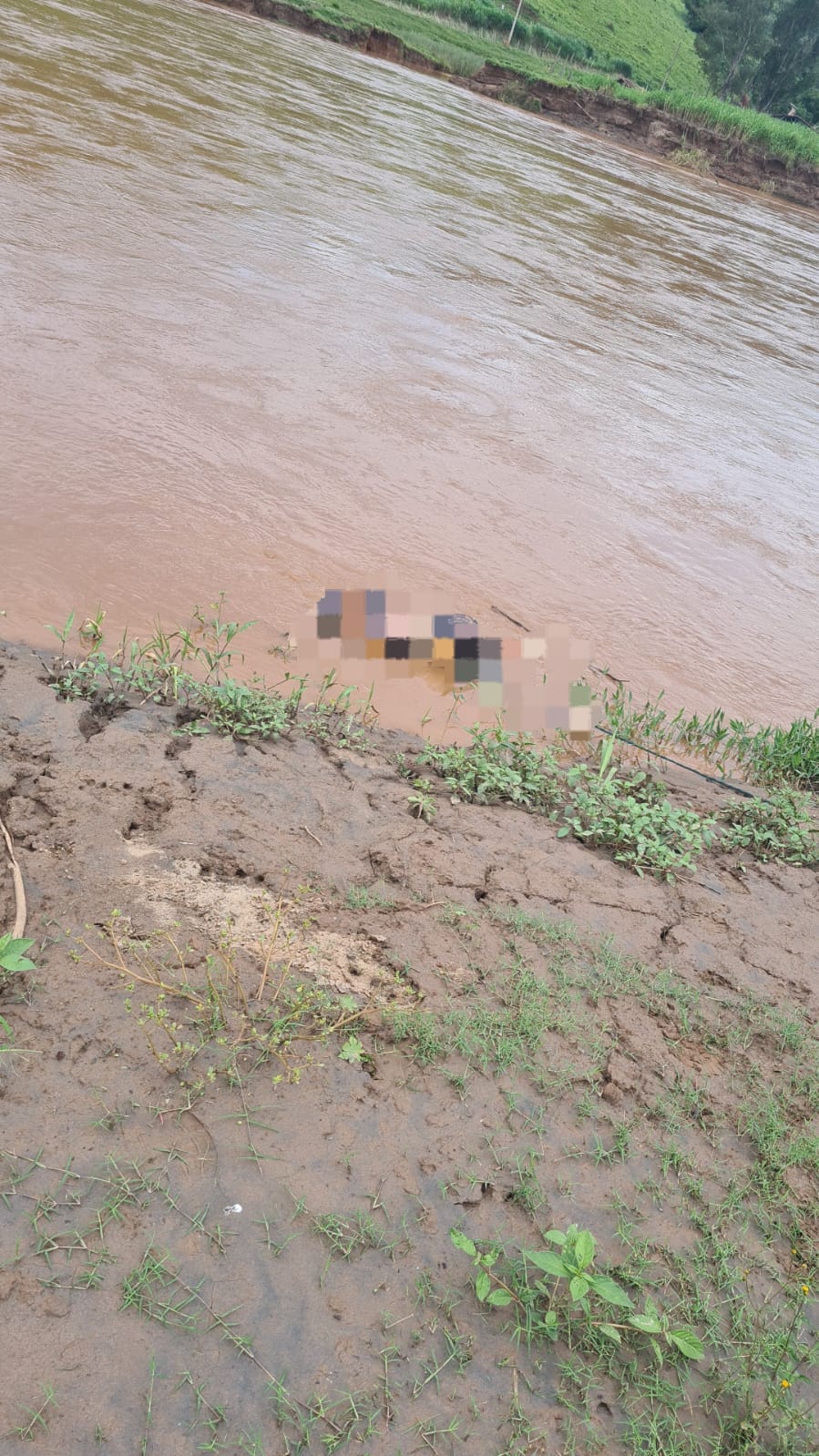 Corpo do suposto homem que se afogou em Jeceaba é encontrado no Rio Paraopeba entre Belo Vale e Moeda