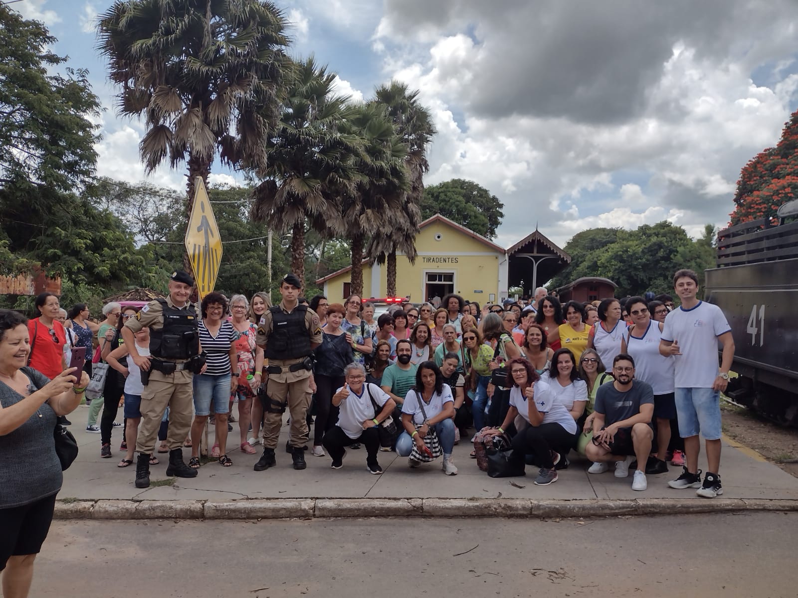Equipe  que pratica atividade física no 31º Batalhão realiza passeio àa cidades de São João Del Rei e Tiradentes