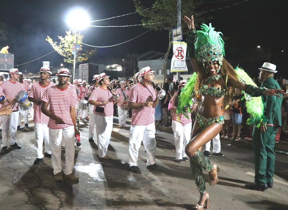 25 ANOS DEPOIS. Governo Municipal incentiva a volta das escolas de samba em Congonhas