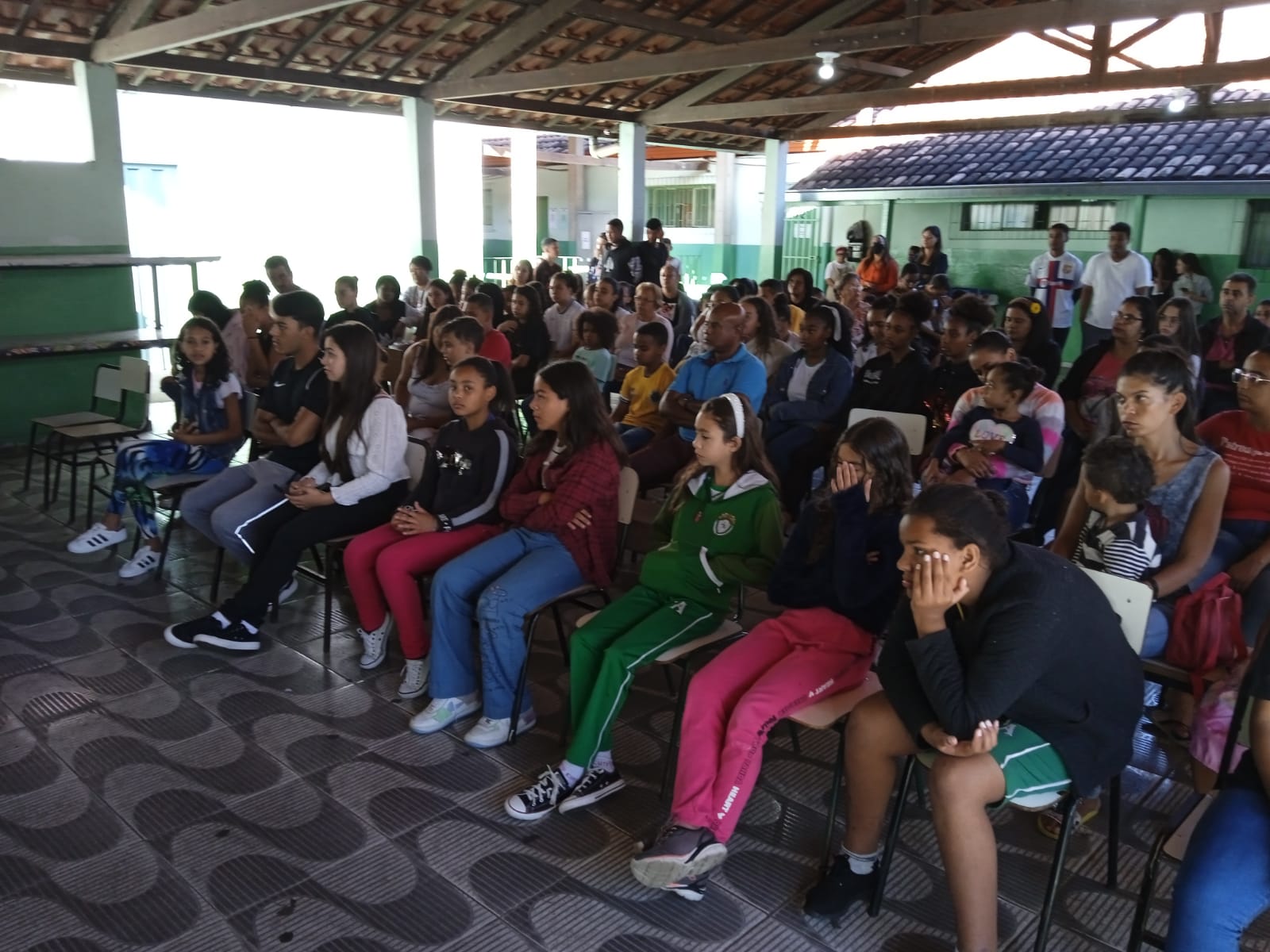 Escola José Aleixo de Matos promove debate sobre bullying e violência nas escolas