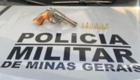 Traficante de Lafaiete é preso com arma em São José da Lapa.