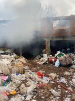 Incêndio em depósito de materiais recicláveis no bairro Paulo VI em  Lafaiete