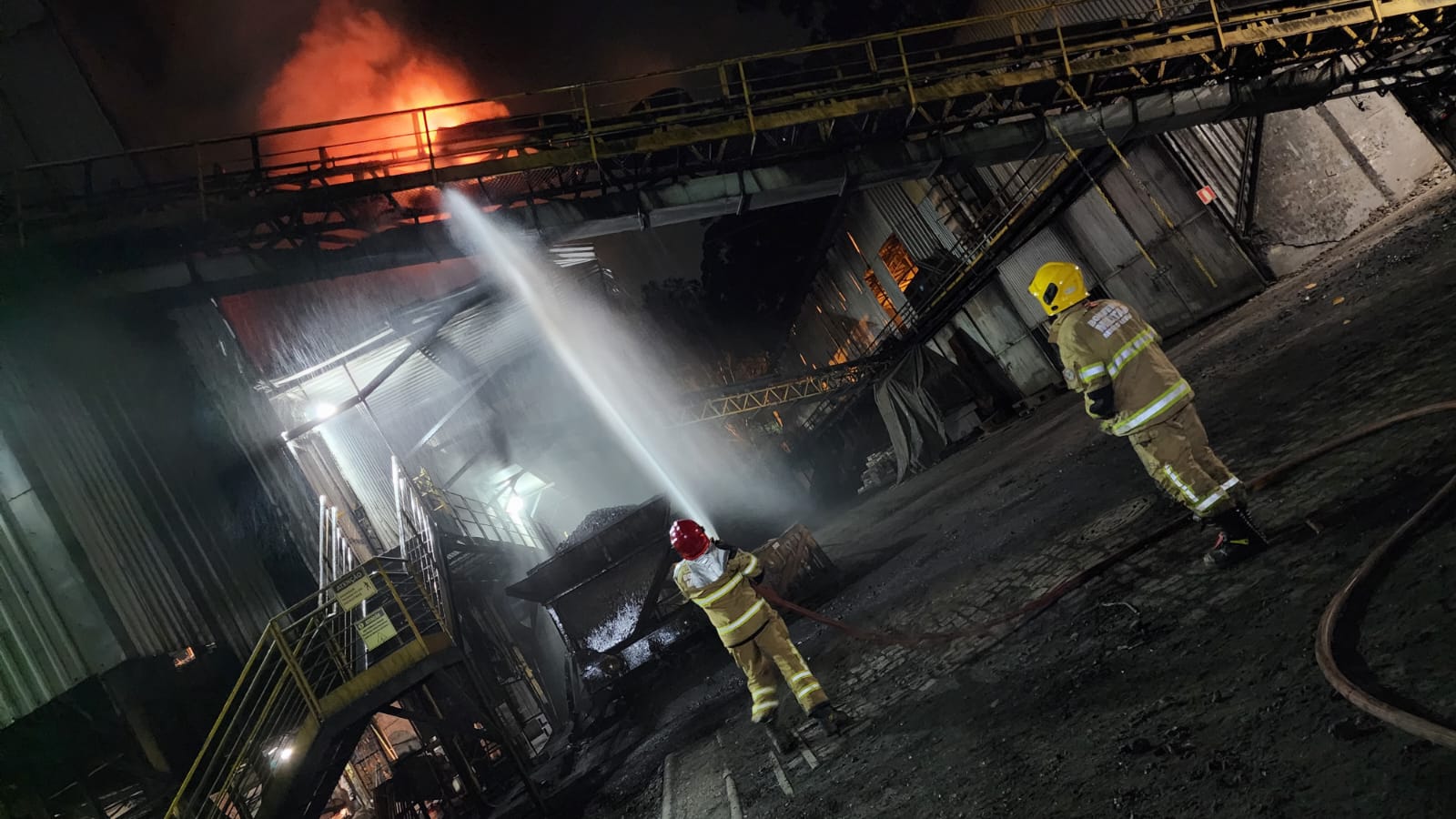 Incêndio em metalúrgica em Lafaiete
