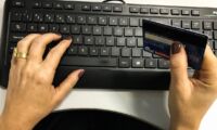 Isenção de compras online causará 2,5 mi de demissões, dizem entidades