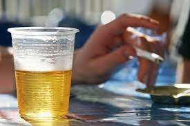 Zema propõe que imposto extra sobre bebidas alcoólicas, cigarros e outros produtos se torne fixo; entenda.
