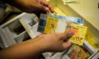 Economia Endividamento atinge 76,6% das famílias brasileiras, mostra CNC