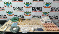 Polícia encontra grande quantidade de droga em lote vago e prende traficante em Ouro Branco