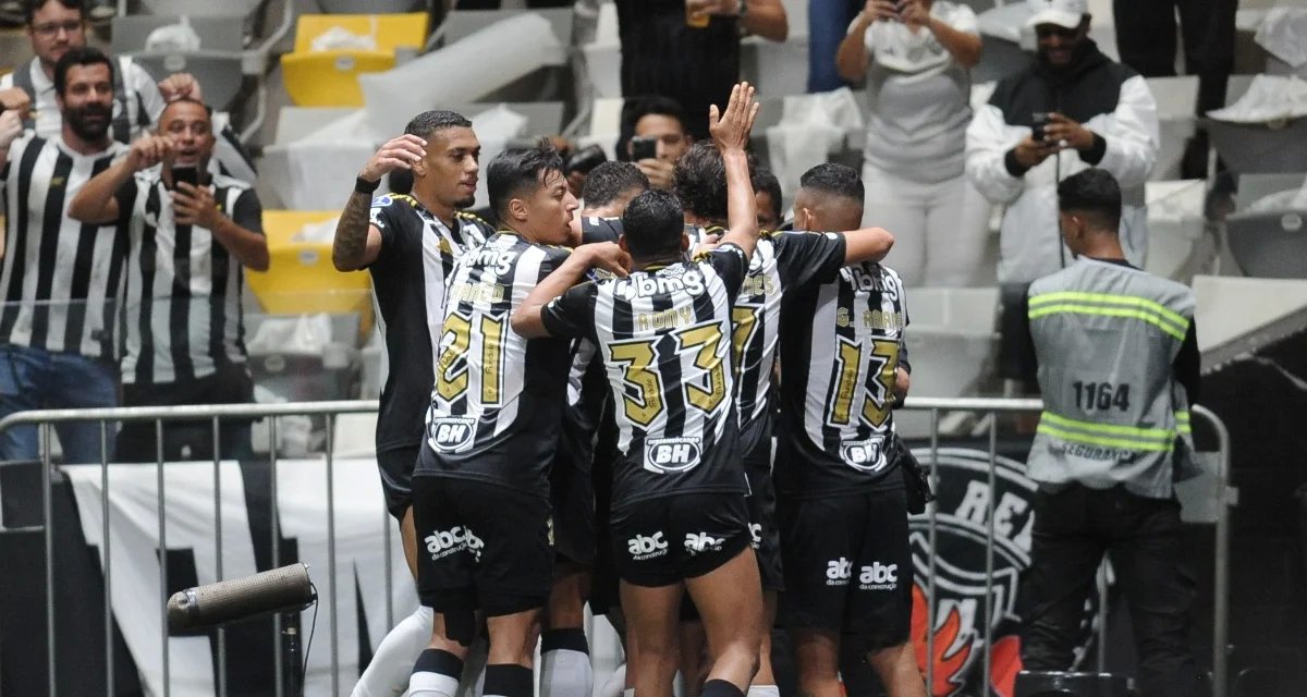 Trio ex-Seleção decide e brilha no Atlético com Sampaoli - Imagem do artigo