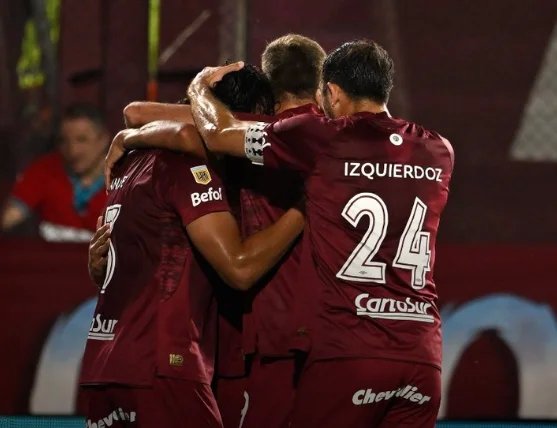 Lanús vence Atlético Tucumán e mira final da Sul-Americana - Imagem do artigo