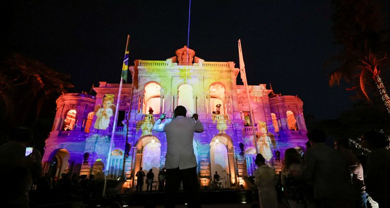 Natal da Mineiridade 2025 ilumina Praça da Liberdade - Imagem do artigo original