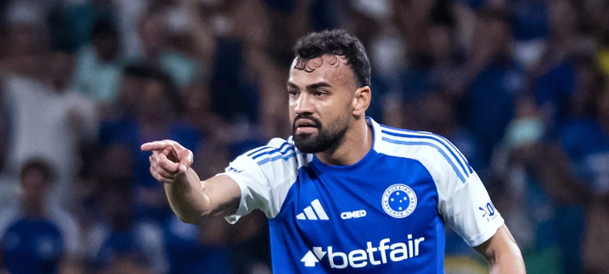 Fabrício Bruno é denunciado pelo STJD por falta contra Palmeiras - Imagem do artigo