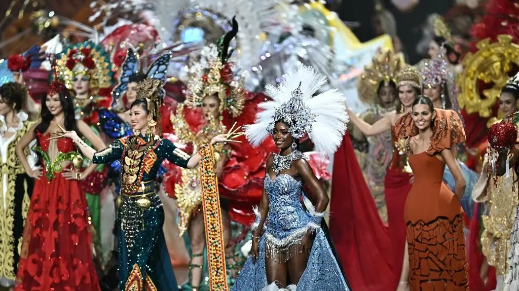 Juiz do Miss Universo renuncia e acusa seleção prévia - Imagem do artigo