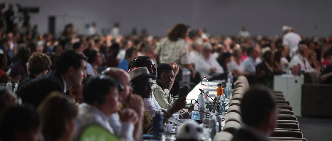 COP30 fecha acordo climático sem citar combustíveis fósseis - Imagem do artigo