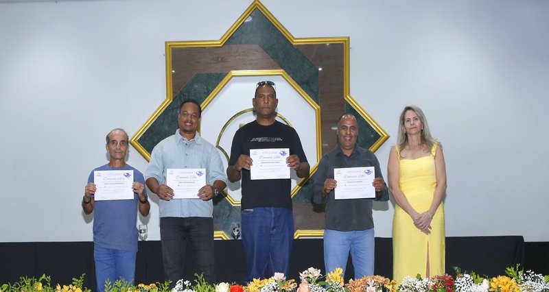 Hemominas homenageia doadores de sangue com certificados - Imagem do artigo original
