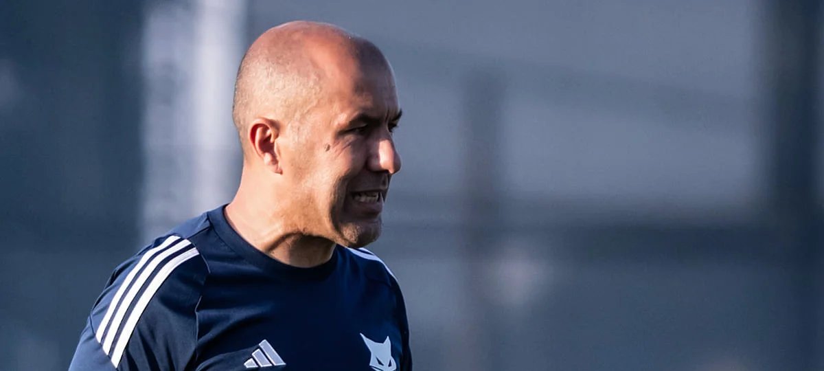 Leonardo Jardim celebra título de Portugal no Sub-17 - Imagem do artigo