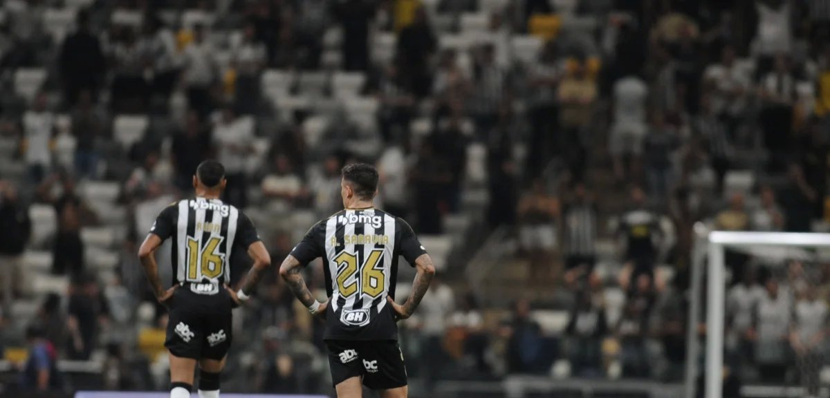 Fortaleza x Atlético lideram expulsões no Brasileirão - Imagem do artigo