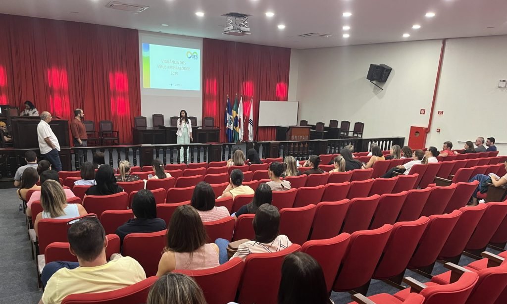 Vigilância dos vírus respiratórios: técnicos se preparam - Imagem do artigo