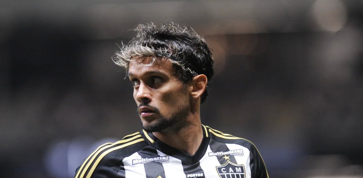 Gustavo Scarpa vira reserva e Atlético cai de rendimento - Imagem do artigo
