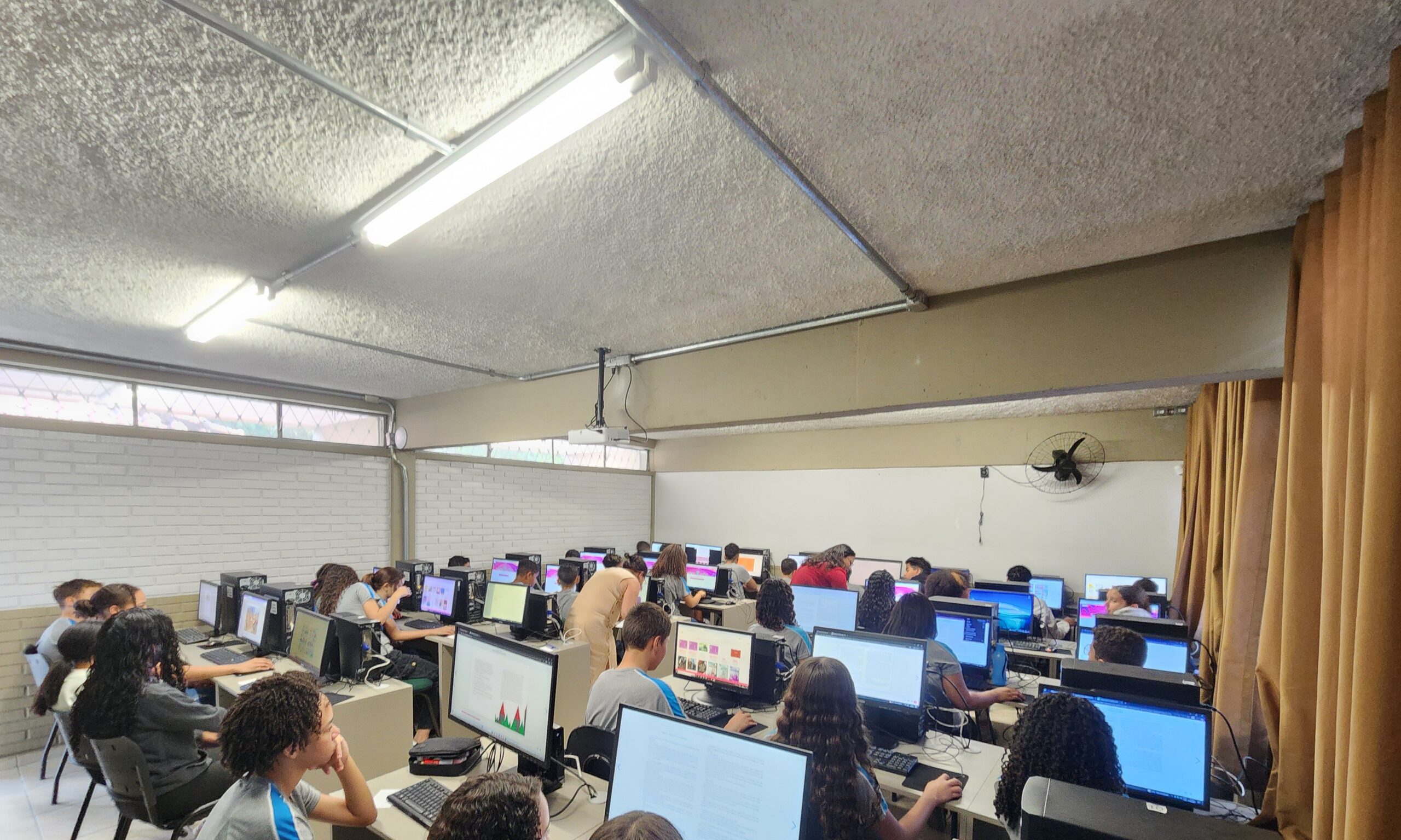 Computação na educação básica entra no currículo mineiro - Imagem do artigo