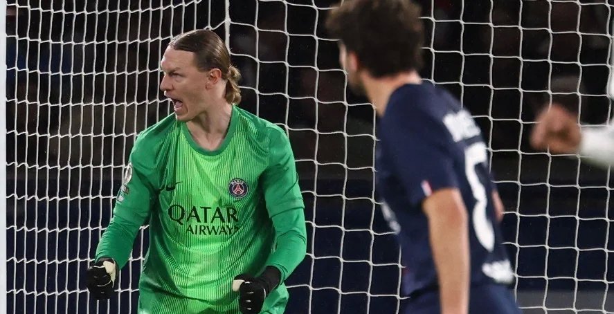 Safonov Flamengo: influenciador do Galo comemora defesa - Imagem do artigo