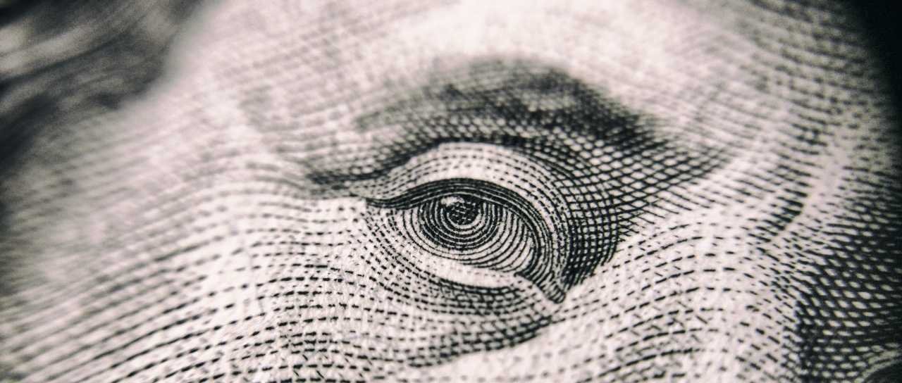 Dólar hoje fecha a R$ 5,52 com Selic e eleições no radar - Imagem do artigo