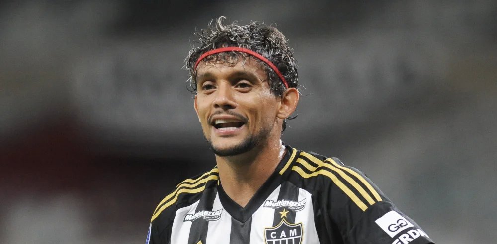 Gustavo Scarpa vira sócio de Piquerez em empresa de açaí - Imagem do artigo