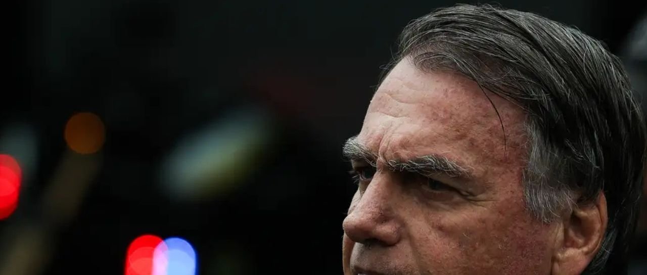 Bolsonaro internado passa por cirurgia de hérnia quinta - Imagem do artigo