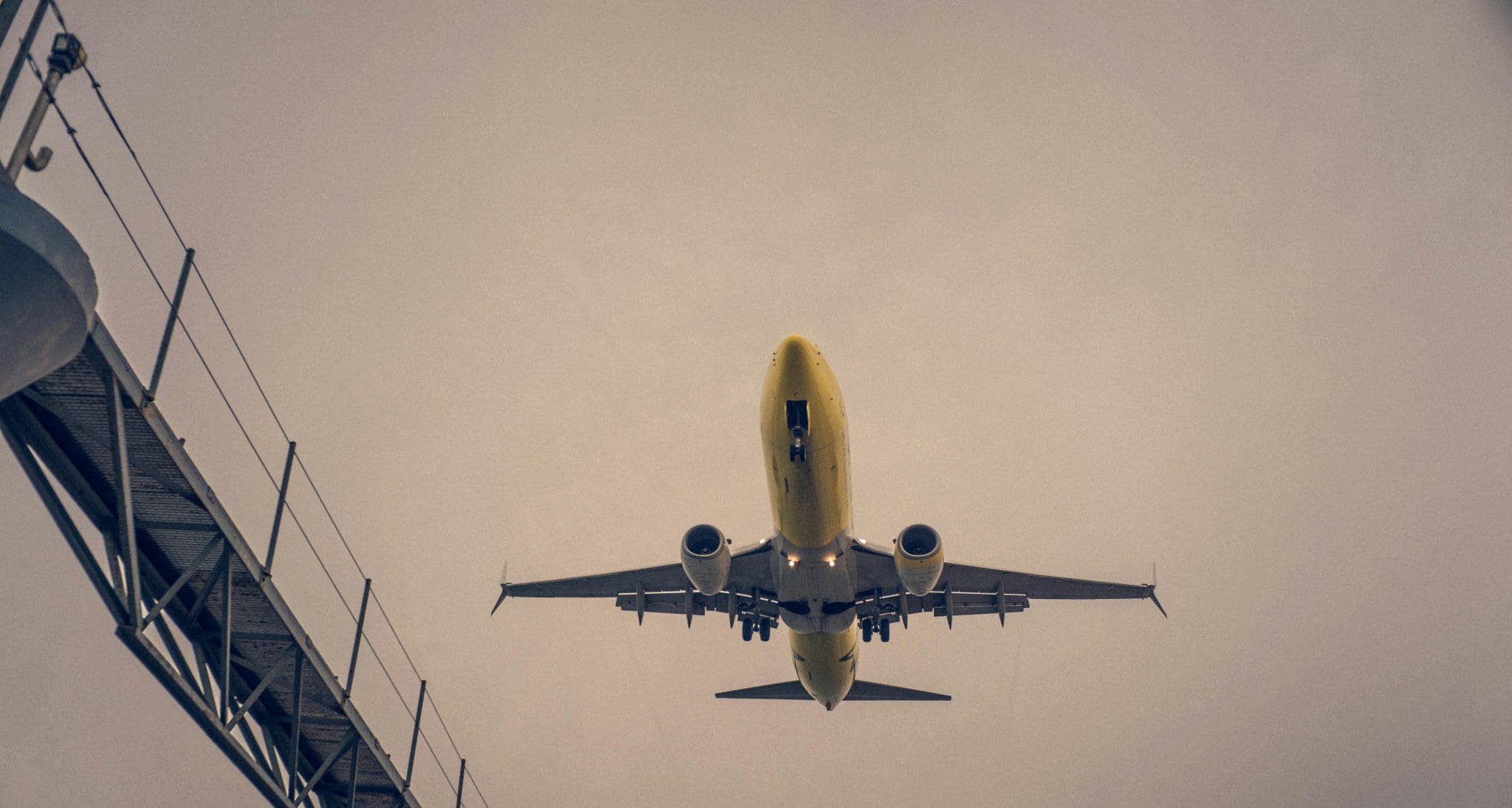 Greve dos aeronautas é cancelada após aprovação de nova CCT - Imagem do artigo