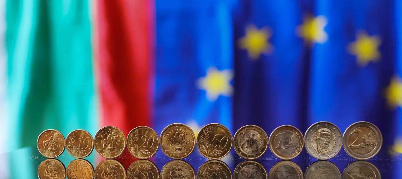 Bulgária adota euro e vira 21º membro da zona do euro - Imagem do artigo