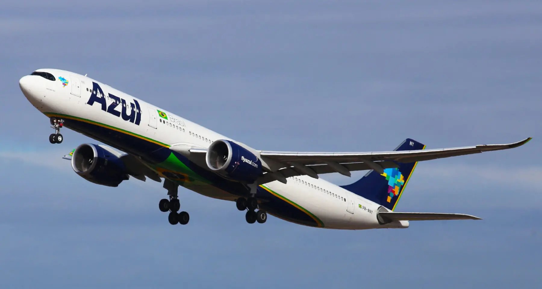 Cade aprova aporte da United na Azul de US$ 100 mi - Imagem do artigo