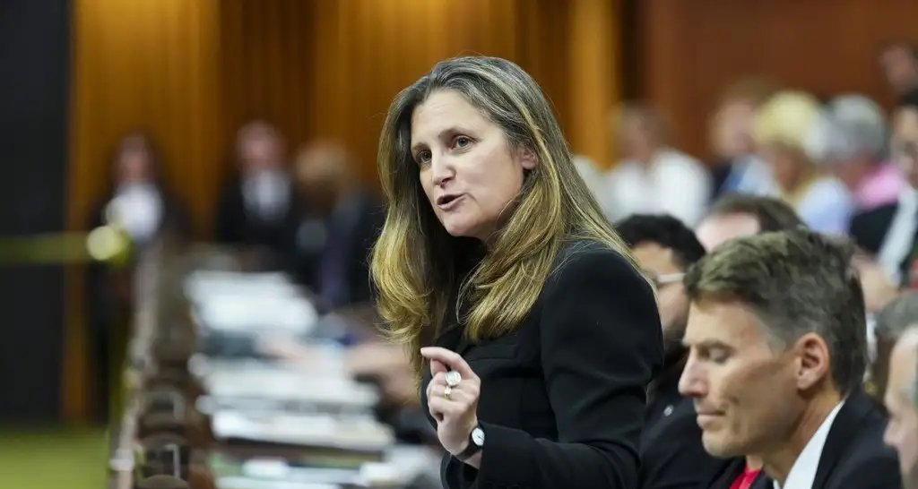 Chrystia Freeland renuncia para assumir posto na Ucrânia - Imagem do artigo