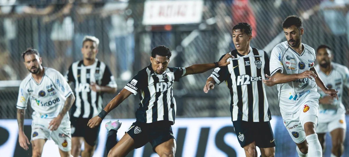 Atlético empata com North e critica gramado da Arena - Imagem do artigo