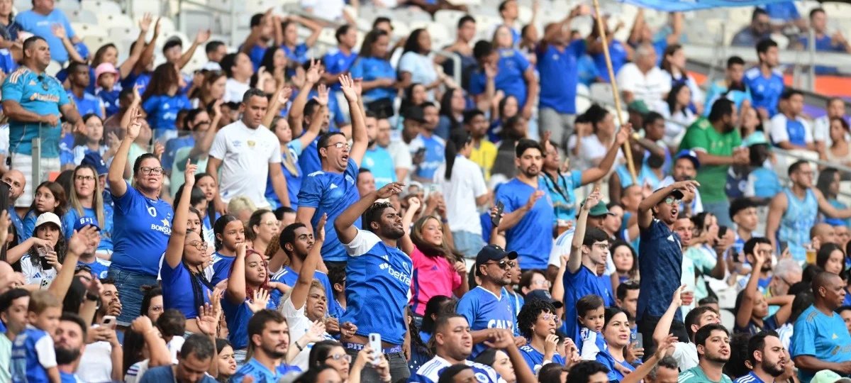 Cruzeiro x Democrata: ingressos a R$30 no Mineirão - Imagem do artigo