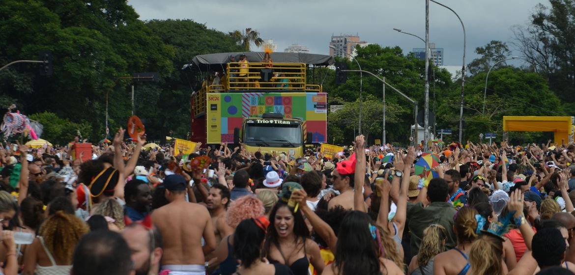 Segurança elétrica no Carnaval 2026: Cemig alerta foliões - Imagem do artigo