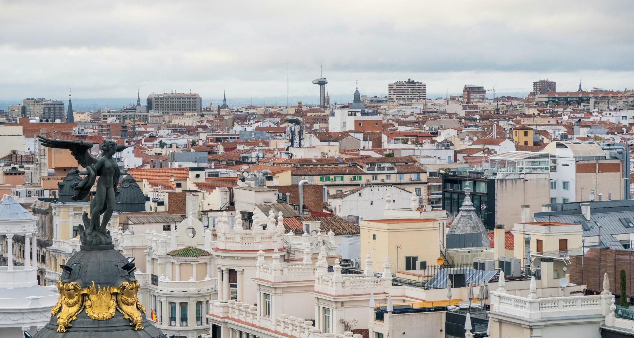 Turismo global 2025 cresce 4% e se aproxima de 2019 - Imagem do artigo
