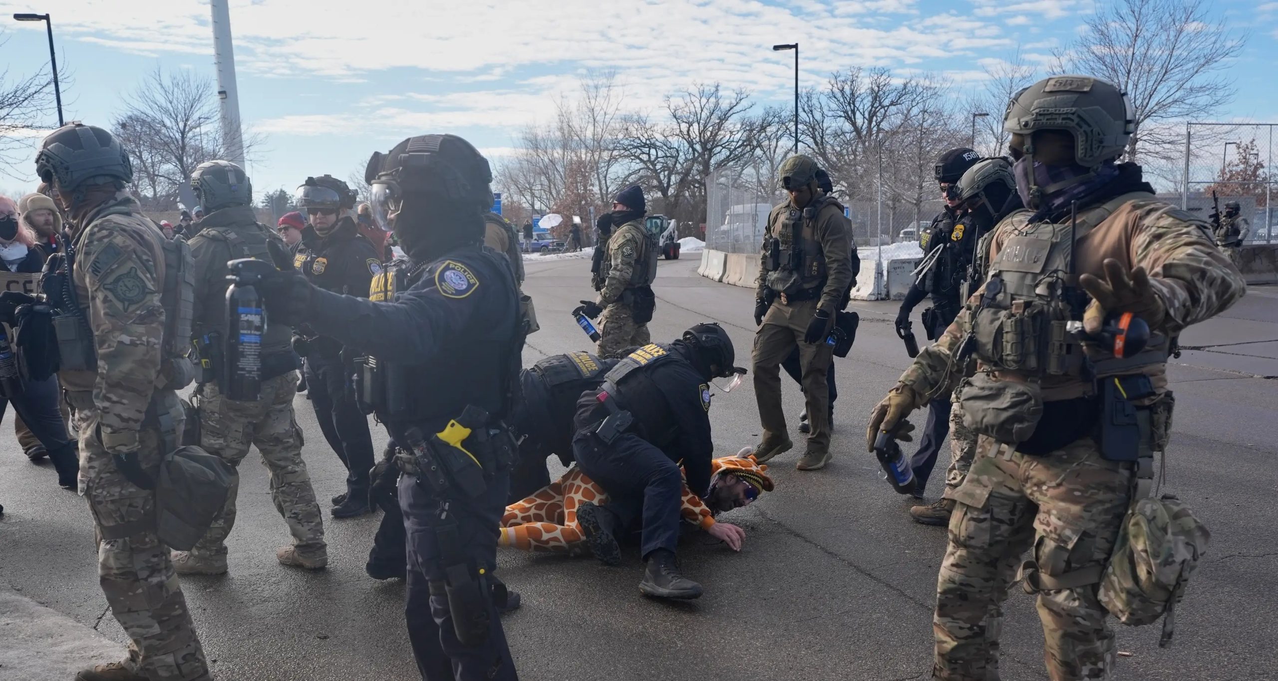 Agentes ICE reforçam segurança na Olimpíada de Inverno - Imagem do artigo